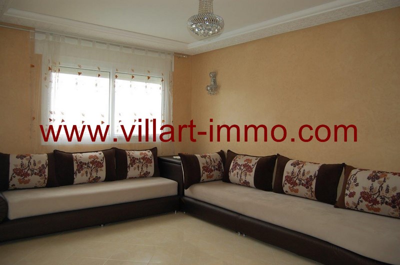 1-location-appartement-meuble-achakar-tanger-salon-1-l954-villart-immo