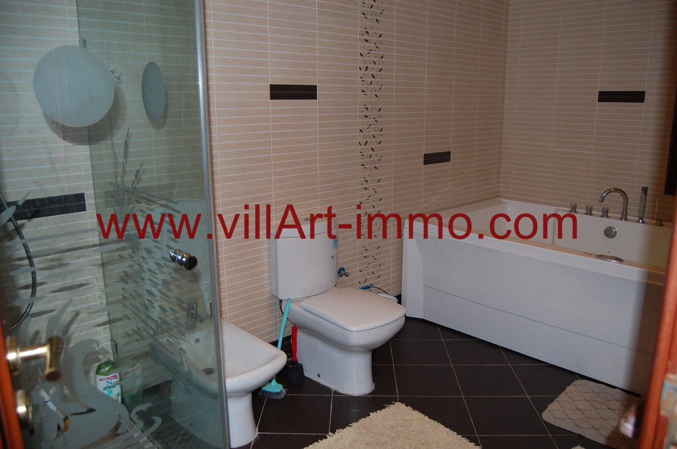 15-location-villa-meuble-tanger-salle-de-bain-2-lv851-villart-immo