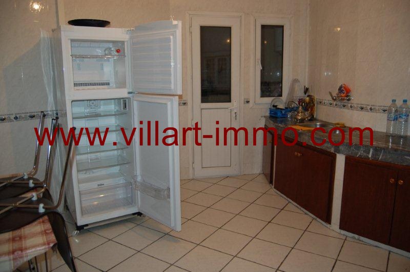 4-location-appartement-meuble-centre-ville-tanger-cuisine-l813-villart-immo