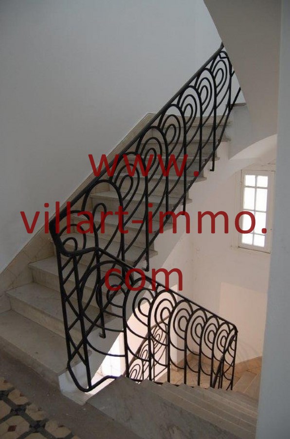 6-location-villa-non-meublee-iberia-tanger-escalier-lv777-villart-immo