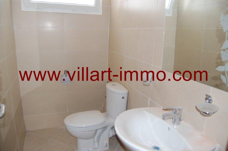 7-location-appartement-meuble-lotinord-tanger-toilette-l824-villart-immo