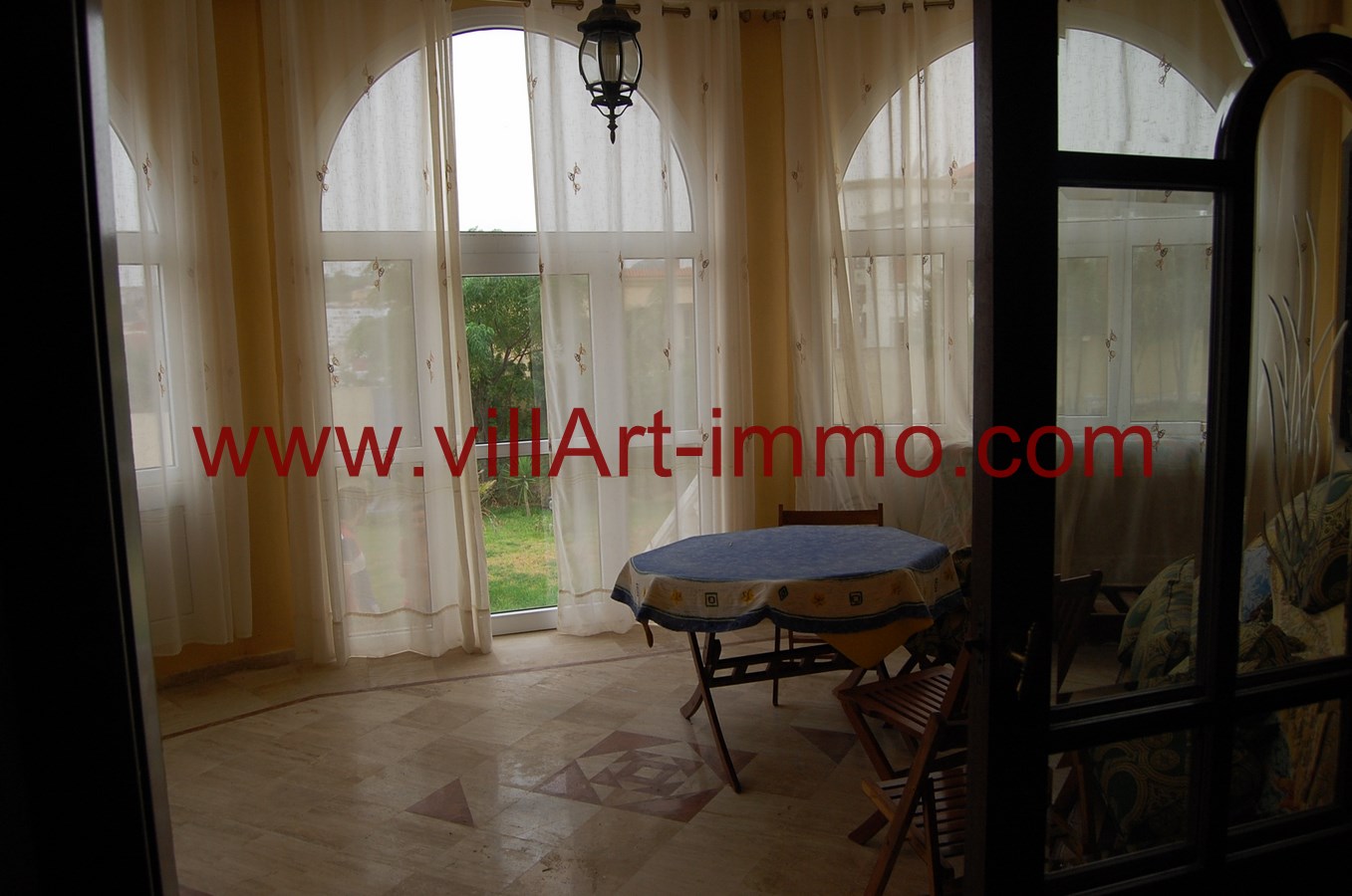 8-location-villa-meuble-tanger-salon-3-lv851-villart-immo