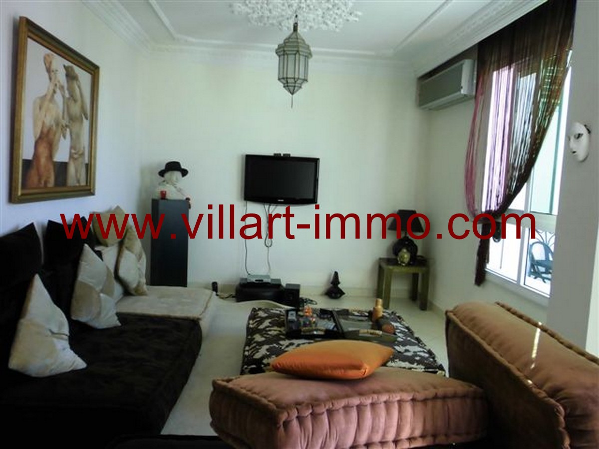 2- Vente -Appartement-Tanger-Maroc–Centre ville-Salon 2-VA72-Villartimmo