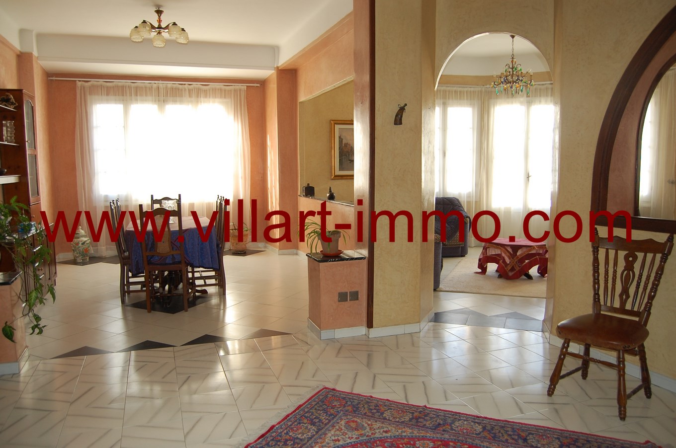 3-Location-Appartement-meublé-Tanger-salle à manger -L673-Villart-immo