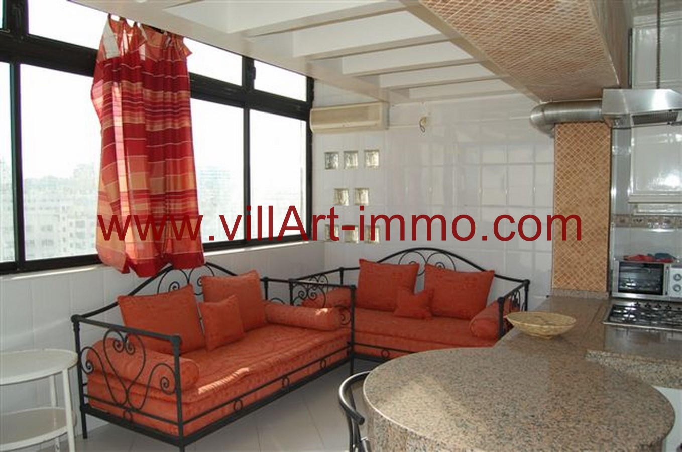 4-Location-Appartement-Tanger-Meublé-Coin salle à manger-L728-Villart immo