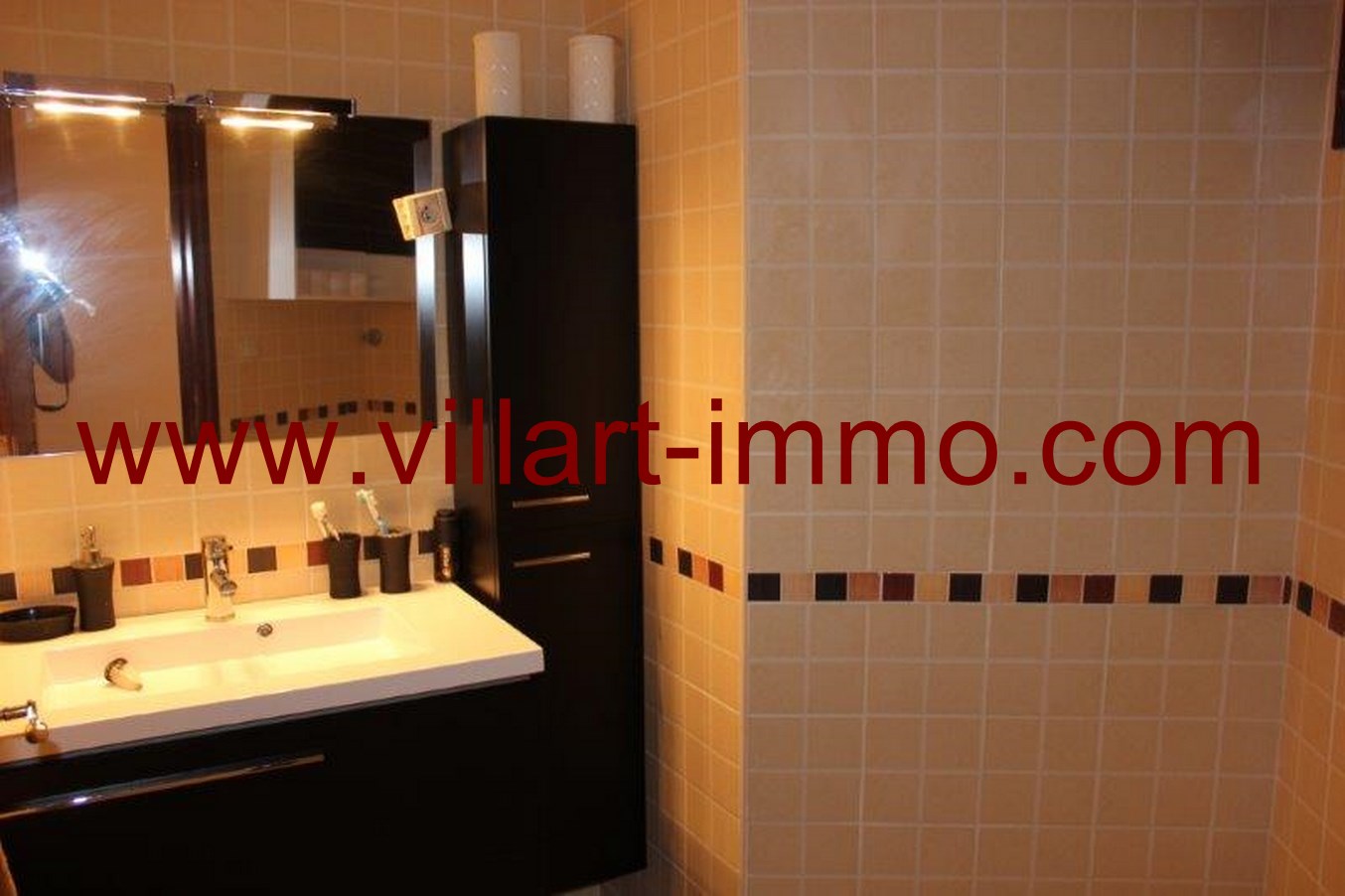 8-Location-Appartement-meublé-Tanger-salle de bain-L651-Villart-immo