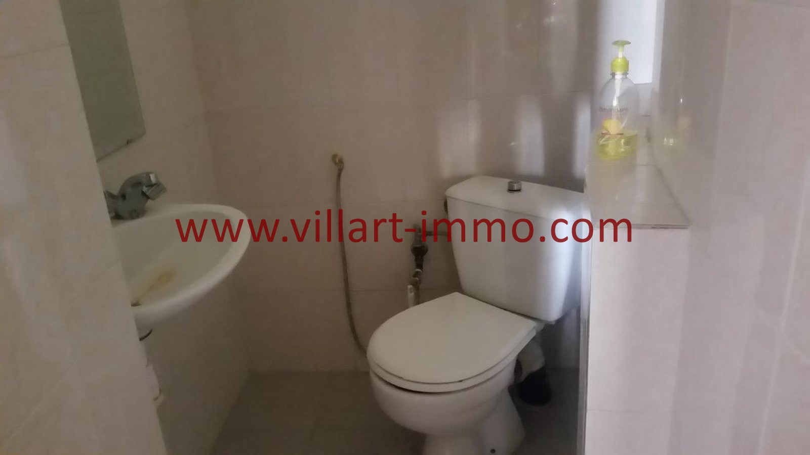 8-location-Appartement-Meublé-Tanger-Centre ville-Cabinet de toilette-L1014-Villart Immo-Maroc