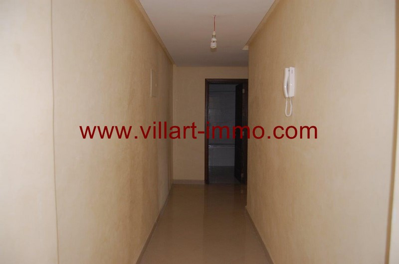3-location-appartement-non-meuble-tanger-couloir-l991-villart-immo