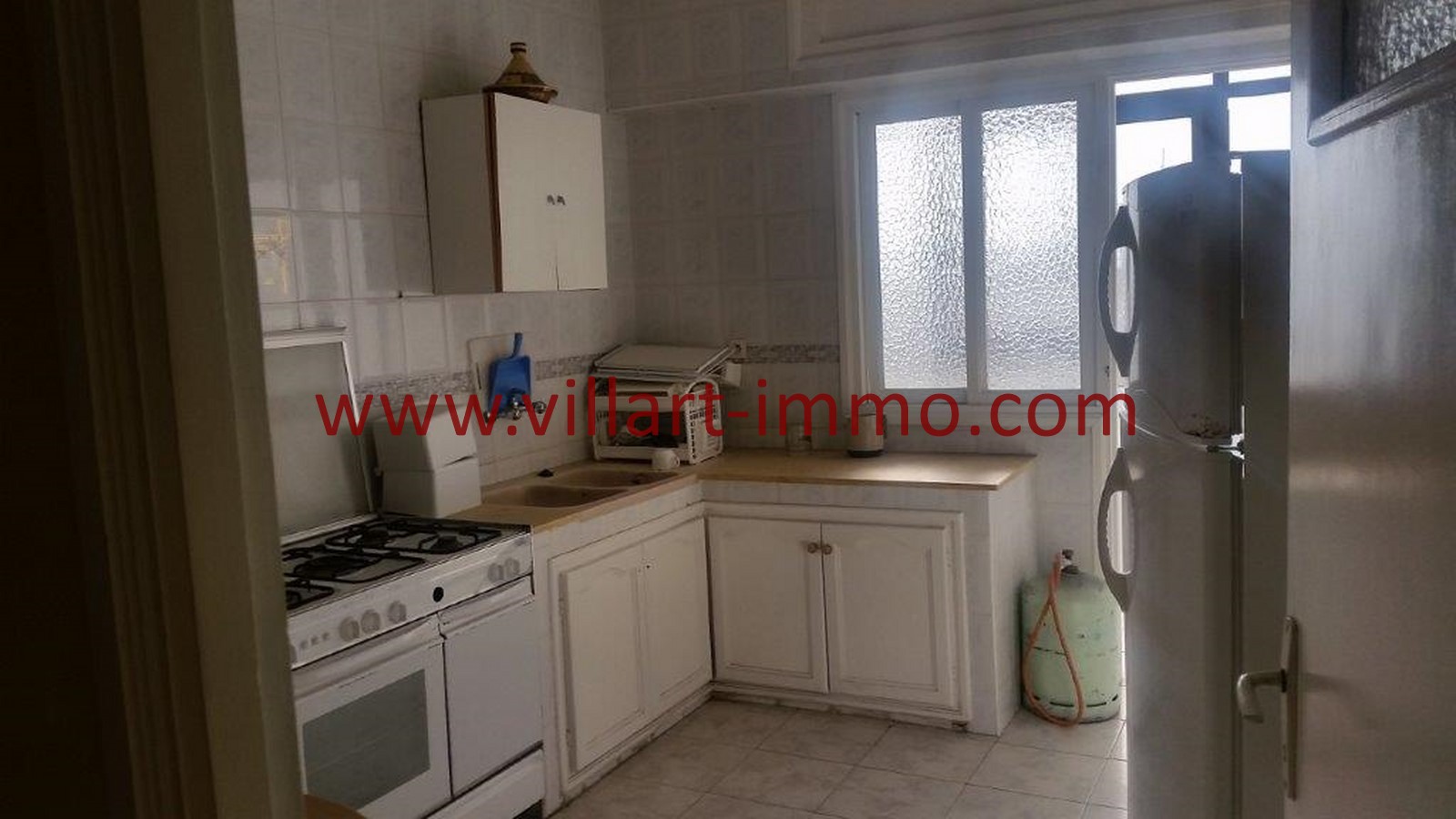 4-location-tanger-appartement-non-meublee-iberia-cuisine-l1013-villart-immo-agence-immobiliere