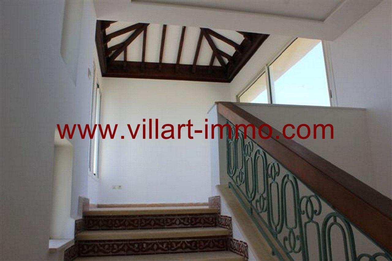9-vente-villa-tanger-malabata-escaliers-vv339-villart-immo
