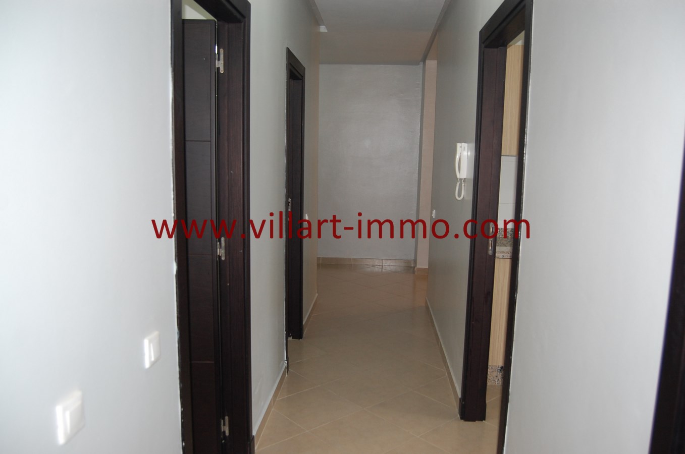 5-Vente-Appartement-Tanger-Route-de-Rabat-Couloir-VA474-Villart Immo