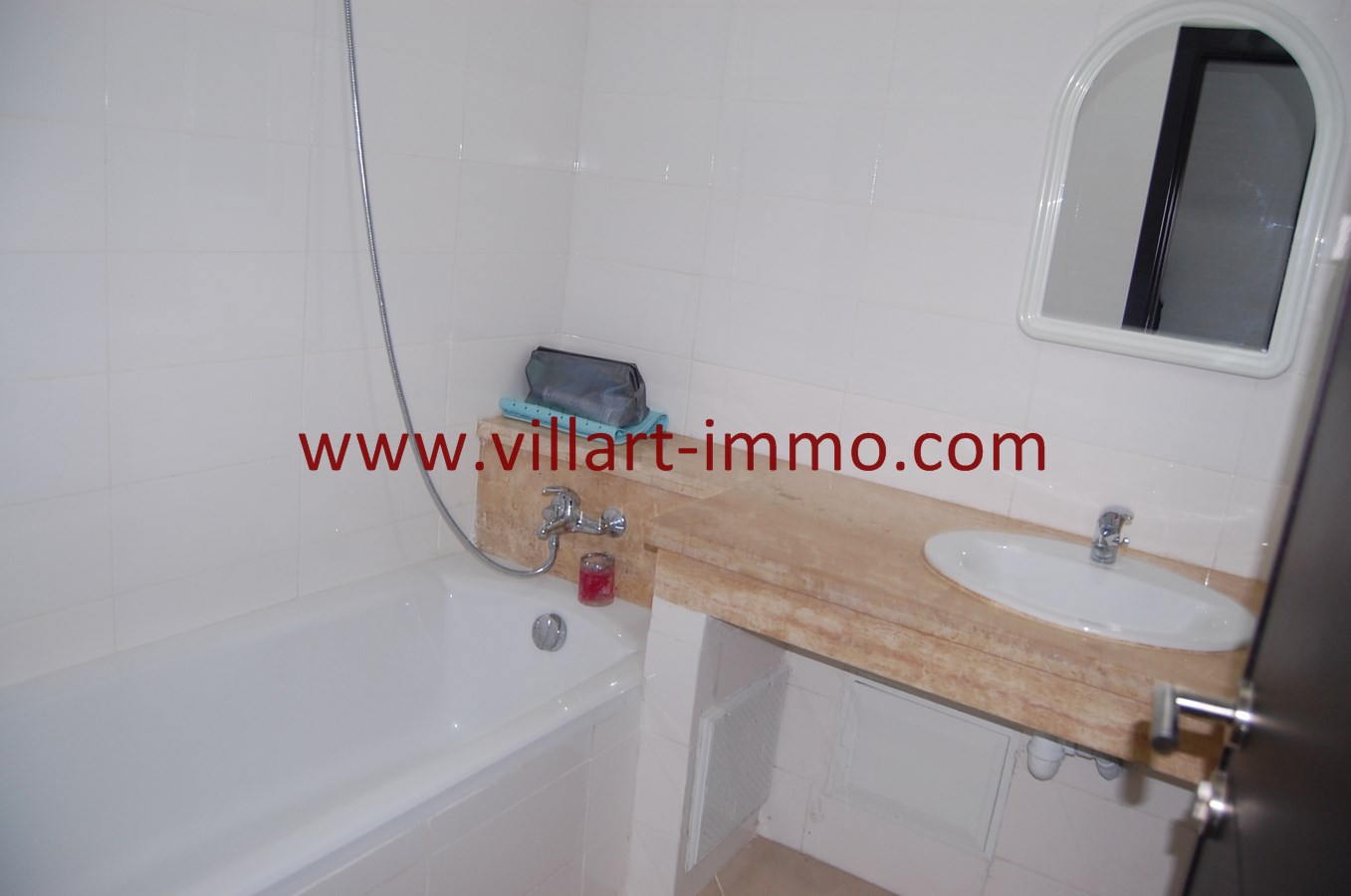 8-Vente-Appartement-Tanger-Route-de-Rabat-salle-de-Bain 1-VA474-Villart Immo