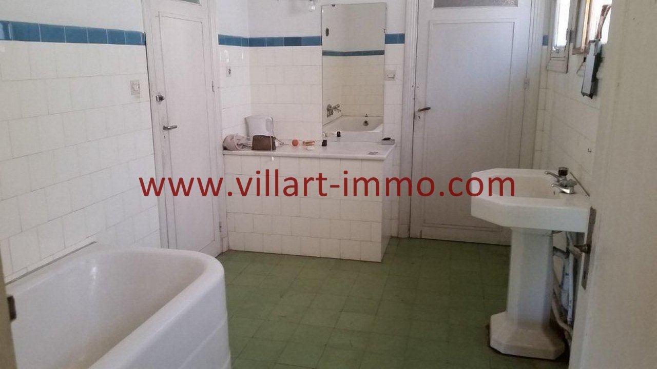 14-Vente-Villa-Tanger-Charf-Salle de bain -VV549-Villart Immo