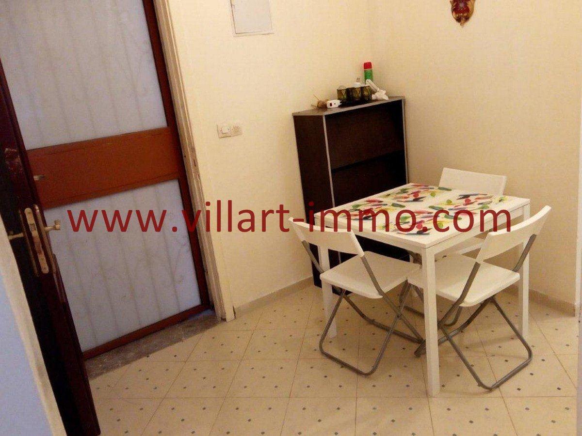 2-Vente-Appartement-Tanger-Salon 1-VA562-Villart Immo